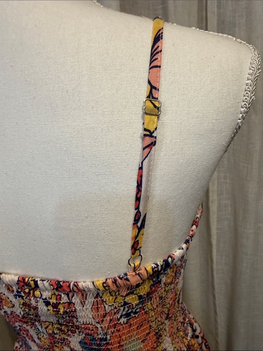 Angie Floral Boho Maxi Dress Twist Front Keyhole Smocked Back Size Small - Picture 6 of 12
